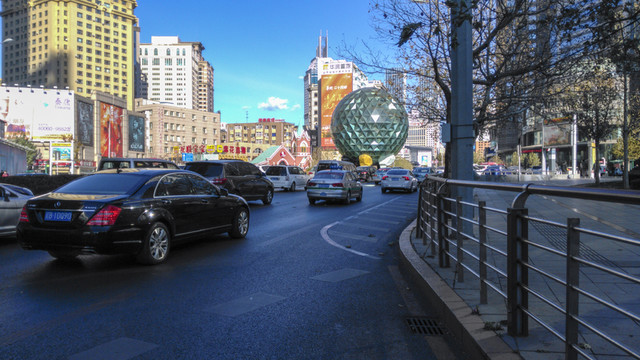 大連友好廣場街景