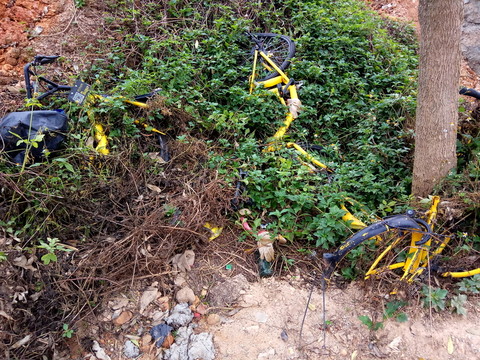破壞共享單車(chē) 小黃車(chē) ofo