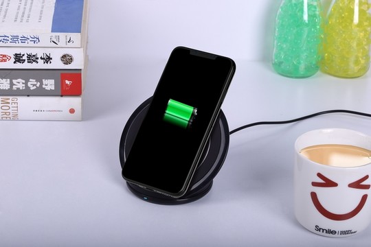 無(wú)線充電器 充電寶 蘋(píng)果無(wú)線充