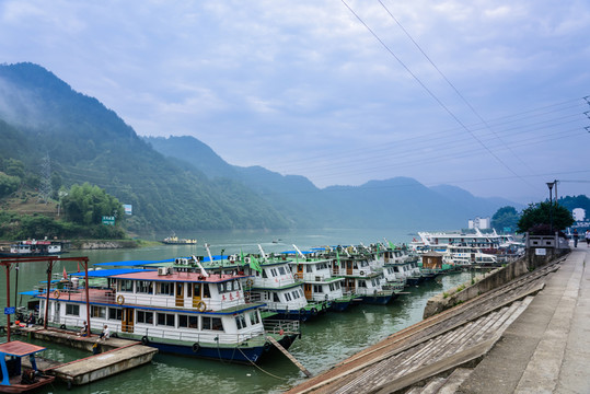 深渡港