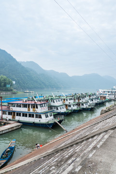 深渡港