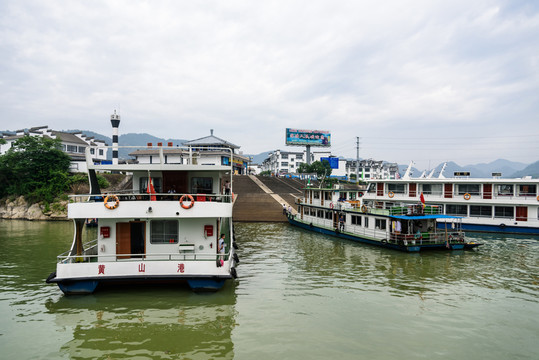深渡港
