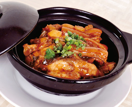 燜羊肉煲