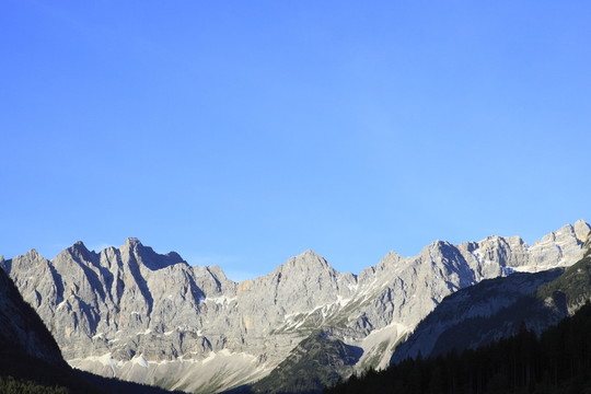 山脈