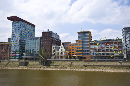 城市