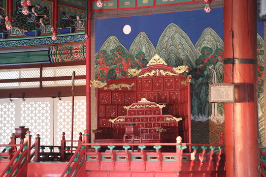 龍椅