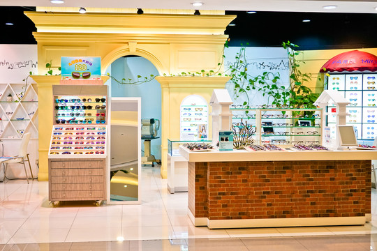 眼鏡專賣店