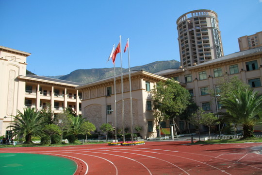 汶川一小操場