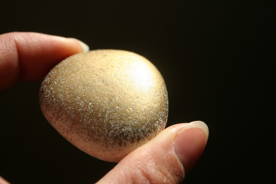 金色的石頭