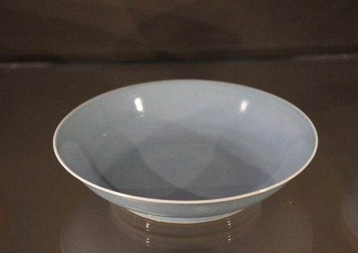 清雍正瓷器白瓷盤