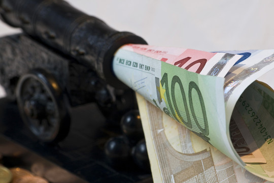 金錢(qián)大炮