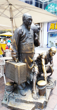 碼頭 等船 人物雕塑