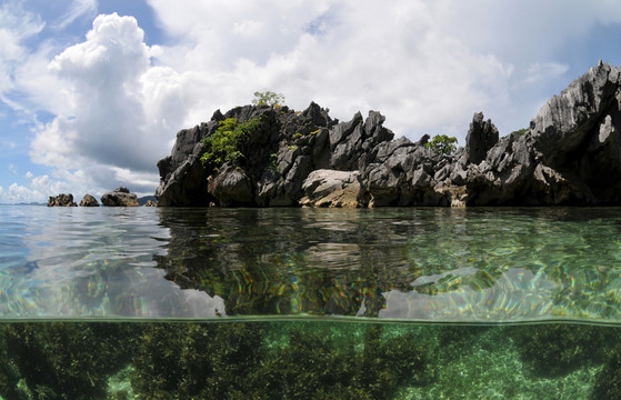 靠近大海