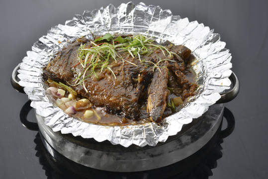 特色魚頭