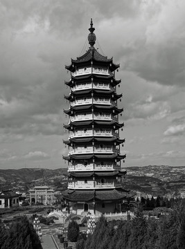 南山塔
