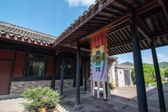 寧波慈城古鎮(zhèn) 馮岳彩繪臺門