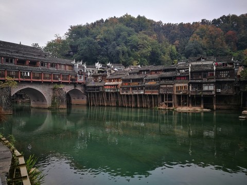 鳳凰古城沱江風光