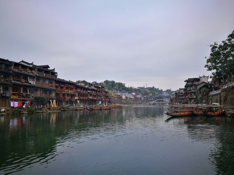 鳳凰古城沱江風(fēng)光