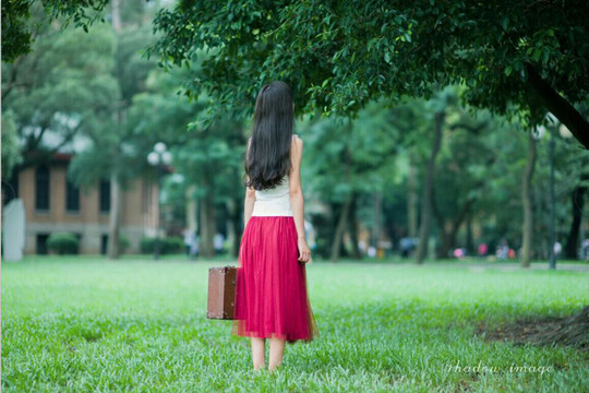 長(zhǎng)發(fā)女孩