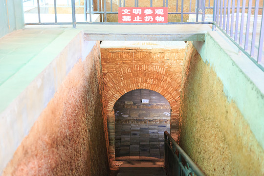 合浦漢代文化博物館 二號墓室