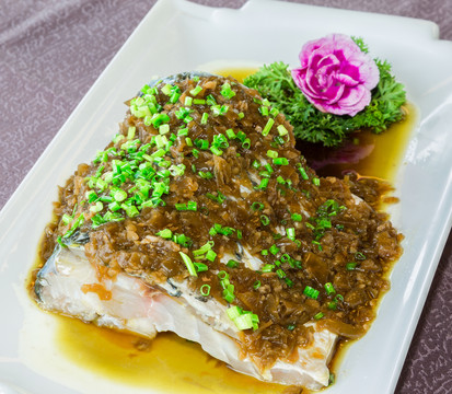 醬椒蒸草魚(yú)塊