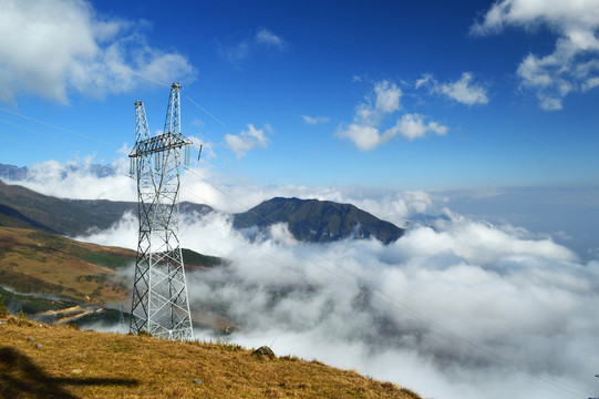 山脈云霧 山谷云海