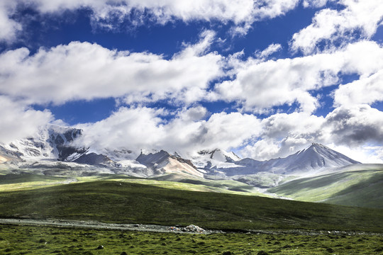 阿尼瑪卿雪山