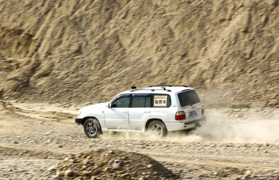 汽車?yán)? loading=