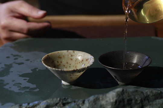 冰磧巖茶杯