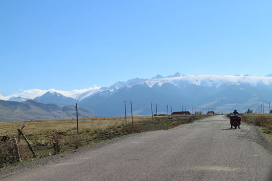 通向遠方的公路
