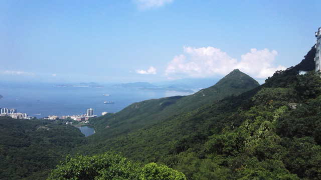 山水相映 濱海城市