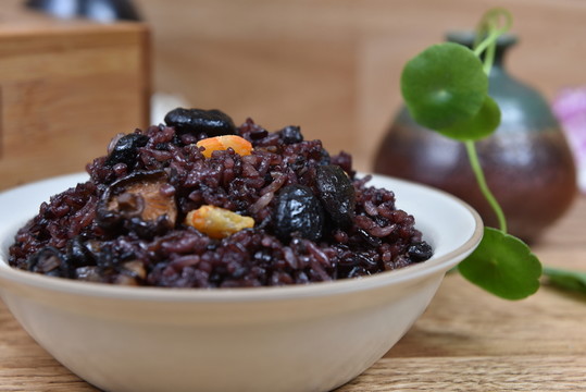 黑米飯