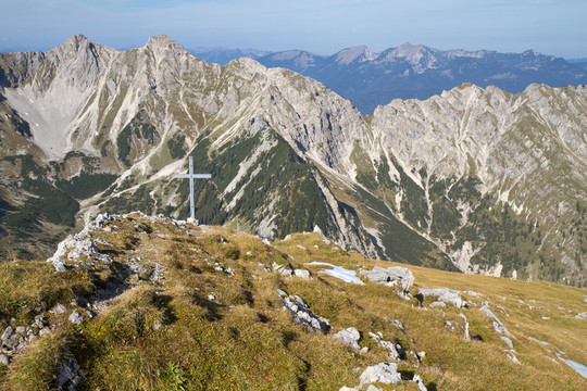 在阿爾卑斯山徒步旅行的山，巴伐利亞