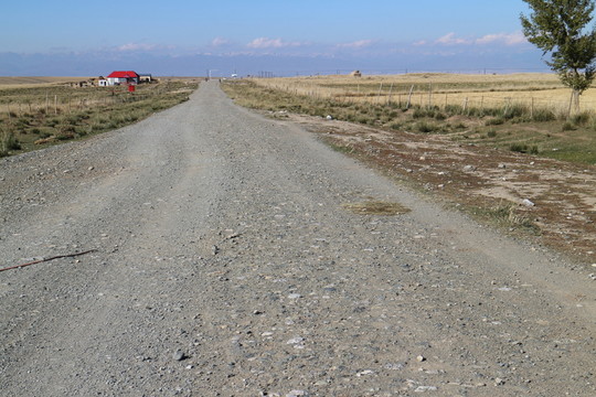 通向遠(yuǎn)方的公路
