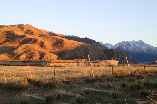 夕陽山脈