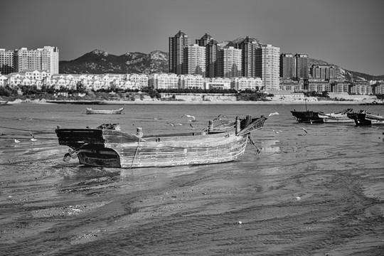 海灘 漁船 海岸線