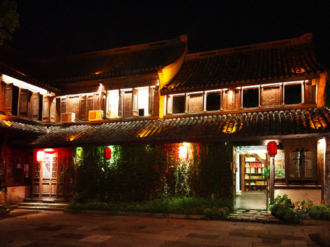 魯鎮(zhèn)古鎮(zhèn)夜景