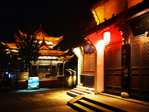 魯鎮(zhèn)古鎮(zhèn)夜景