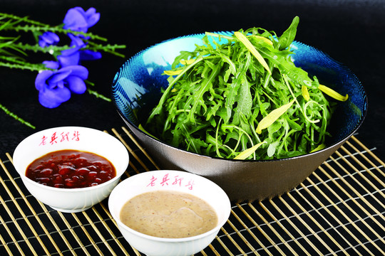 法國(guó)芝士配芝麻菜
