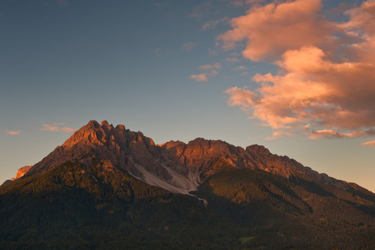 山