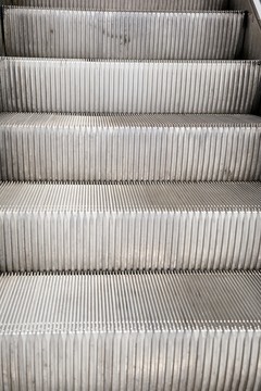 自動(dòng)扶梯