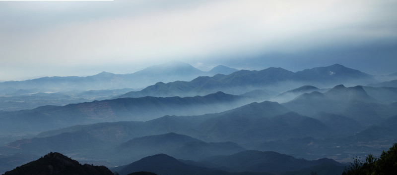 廣州增城牛牯嶂山頂風(fēng)光