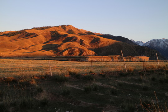 夕陽山脈