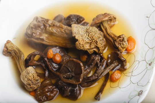 野生菌湯