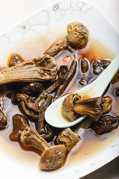 野生松茸湯