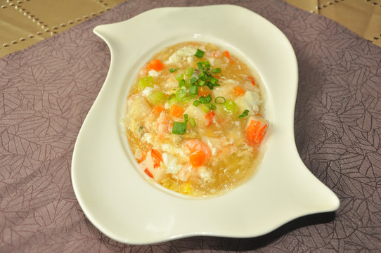 海鮮魚(yú)翅拌飯