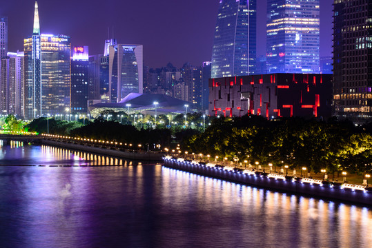 珠江新城博物館夜景