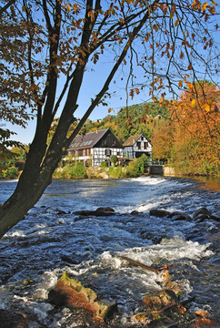 ？schleifkotten在bergisches土地附近的solingen附近的wupper
