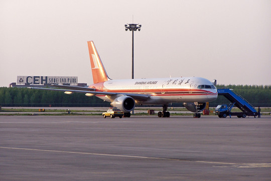 飛機 民航 上海航空