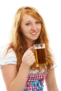 少女裝與啤酒的年輕女子
